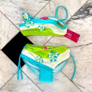 Adorable floral two piece.